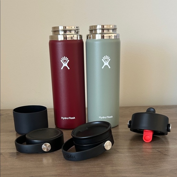 Two Hydroflask 20oz Insulated Water Bottles with Three Lids and Bottle Boot - Picture 1 of 6